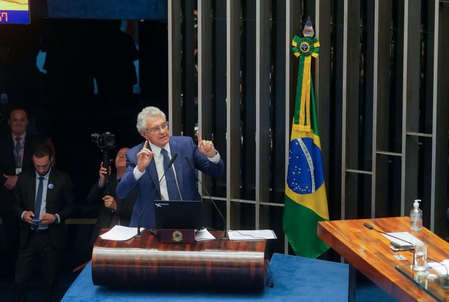 No Senado federal, governador Ronaldo Caiado defende mudanças no texto da Reforma Tributária
(Foto: Sidney Lins Jr.)