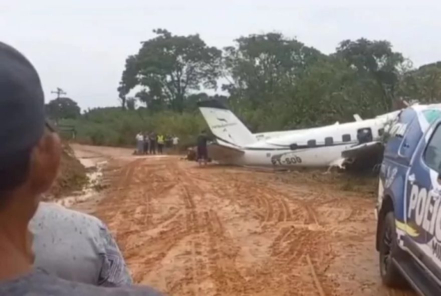 O avião decolou da capital amazonense por volta de 16h30
(Foto: Reprodução)