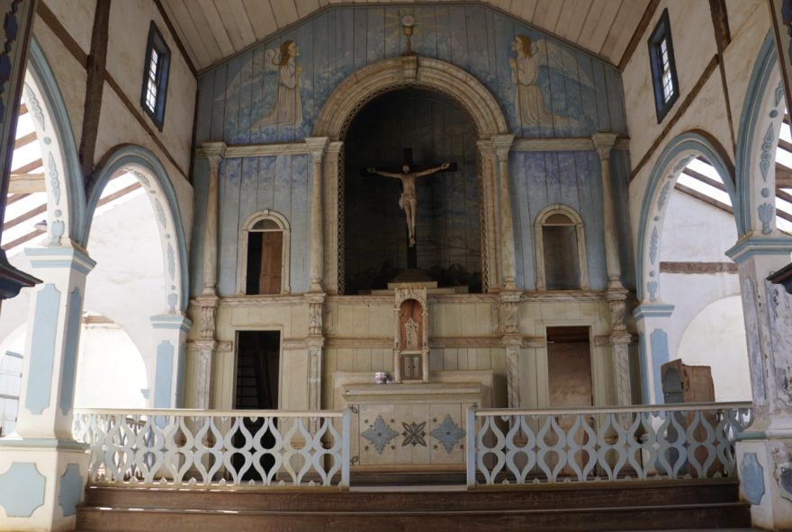 Igreja bicentenária do Nosso Senhor do Bonfim, que integra o Projeto Fé, é o quarto santuário a passar por processo de restauração. (Fotos: Kamilla Brandão/Secult Goiás)