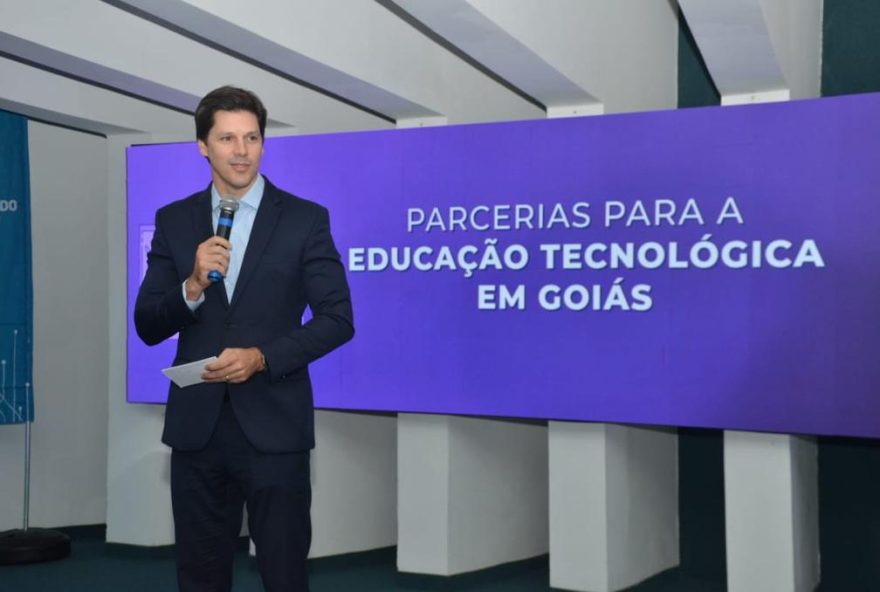 Programas lançados nesta quarta-feira visam aumentar a qualidade e o número de vagas de cursos técnicos na área de tecnologia em Goiás. (Fotos: Solimar de Oliveira e Rodrigo Cabral)