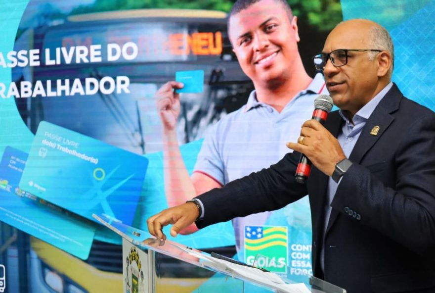 Gestão do prefeito Rogério beneficia mais de 55 mil empregados e 2,9 mil empresas com Passe Livre do Trabalhador: iniciativa é inédita no Brasil. (Foto: Secom/CMTC)