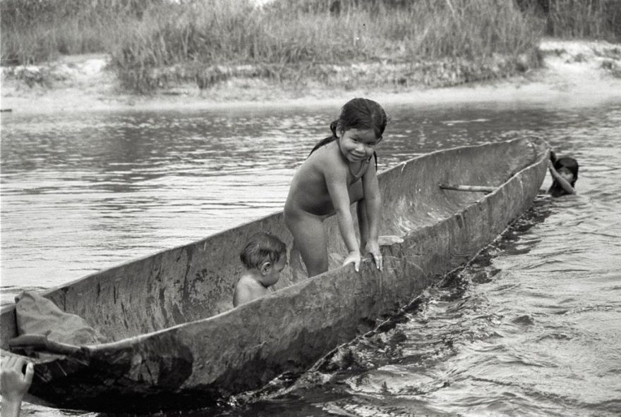 “Representações e Abstrações” reúne 40 fotografias e está montada na galeria Frei Confaloni. (Fotos: Rosa Berardo)