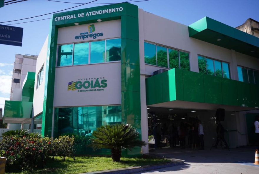 Central Mais Empregos está com mais de 4 mil vagas disponíveis: unidade oferece ainda confecção do currículo e inscrição em cursos profissionalizantes gratuitos. (Foto: Secretaria da Retomada)