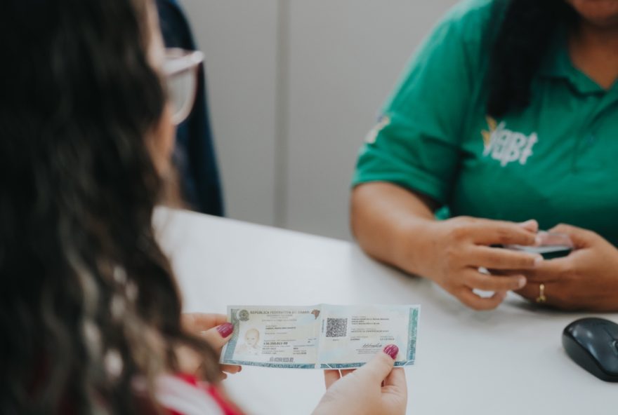 Novo documento possibilita mais verificações de segurança e busca prevenir fraudes. (Fotos: Hegon Corrêa)