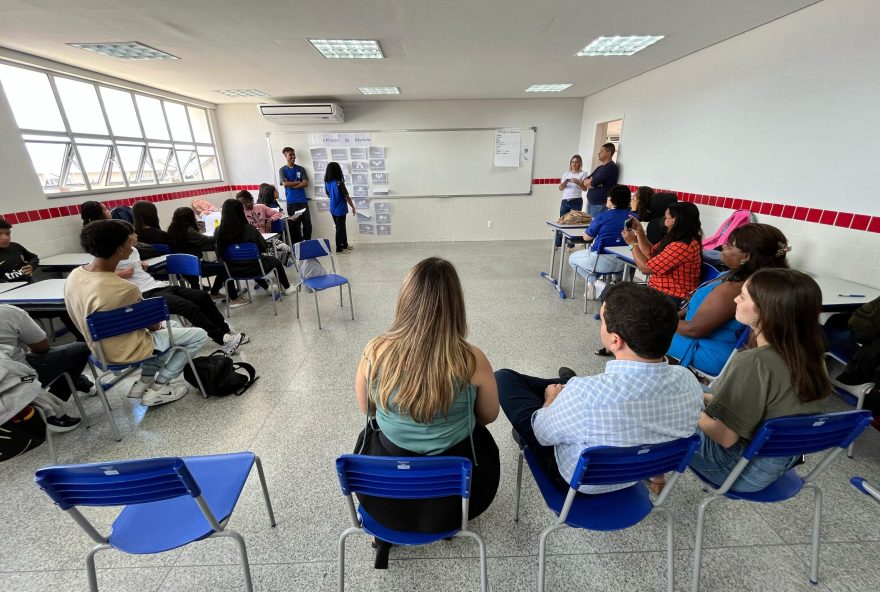 Alunos da rede estadual de Goiás começam o Ensino Médio fazendo curso técnico