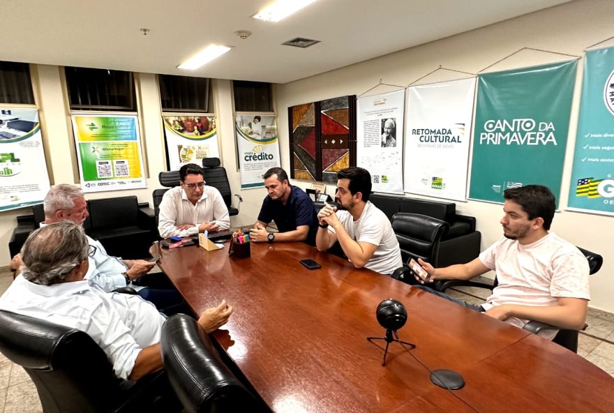 Pré-carnaval de Goiânia terá encontro de trios na Avenida Mutirão