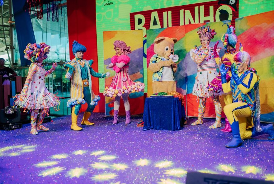 Passeio Folia’, um evento voltado para as famílias que desejam aproveitar o Carnaval de forma animada e descontraída.
(Foto: Divulgação)