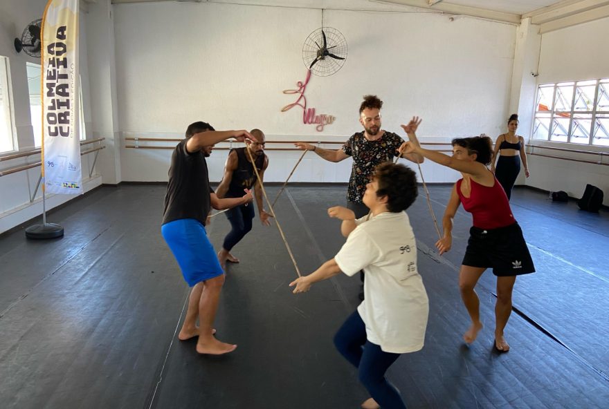 A Giro 8 Cia. de Dança apresenta, o resultado do projeto Colmeia Criativa. 
(Foto: Divulgação)