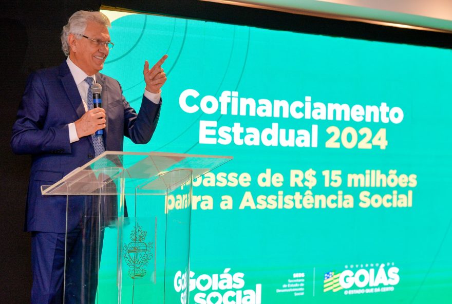 Caiado garante R$ 14,9 milhões para assistência social dos munícipios