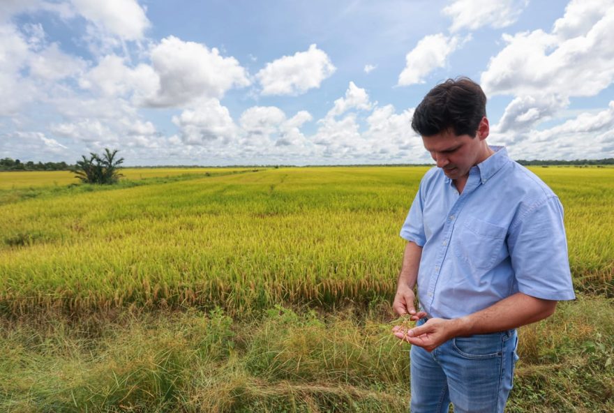 Daniel Vilela reúne-se com produtores de arroz em Luiz Alves, distrito de São Miguel do Araguaia (Fotos: André Costa)