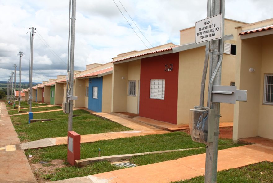 Governo de Goiás abre inscrições para 819 casas a custo zero em 18 municípios