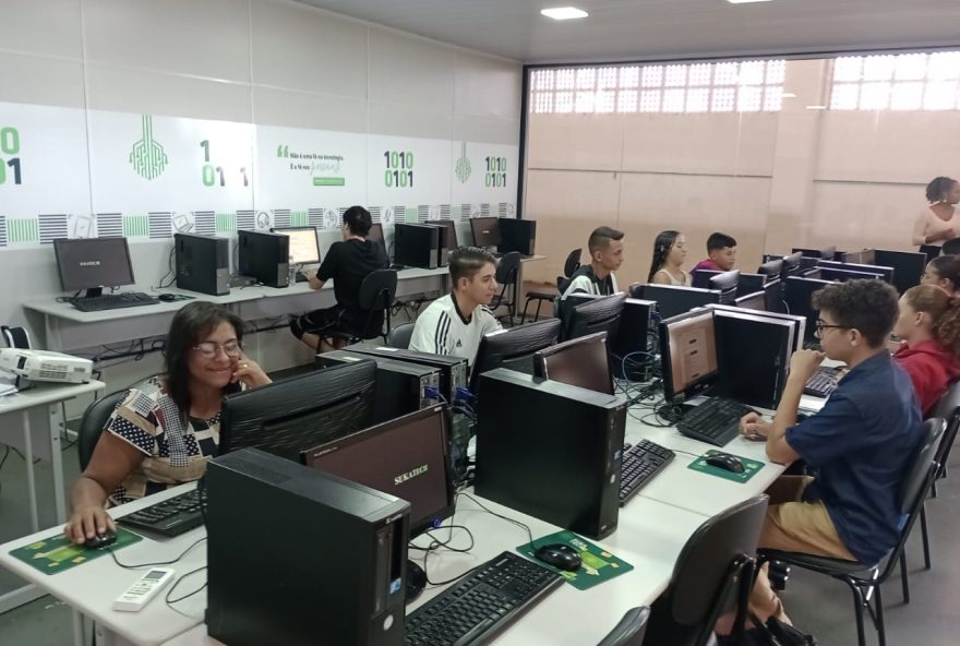 Governo de Goiás abre inscrições para cursos gratuitos na área de tecnologia