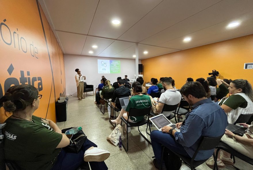 Podem se inscrever no curso professores da rede de ensino público municipal, estadual e federal. (Foto: Secti)