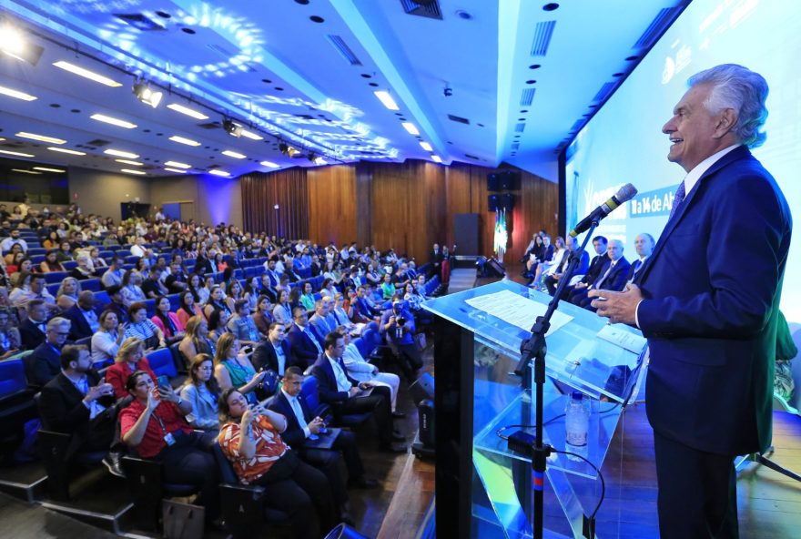 Governador Ronaldo Caiado fala sobre inovações em telemedicina desenvolvidas por Goiás durante congresso brasileiro da área                                  (Fotos: André Saddi)