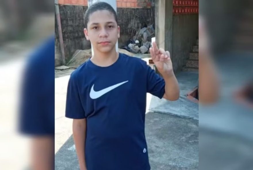 Adolescente morre após agressão por colegas dentro de escola em São Paulo