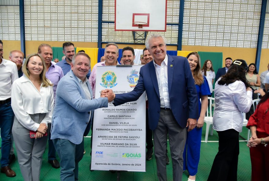 Inaugurado: novo colégio estadual de Aparecida de Goiânia atende alunos do 6º ao 9º ano do ensino fundamental e 1ª série do ensino médio
(Fotos: Rômulo Carvalho)