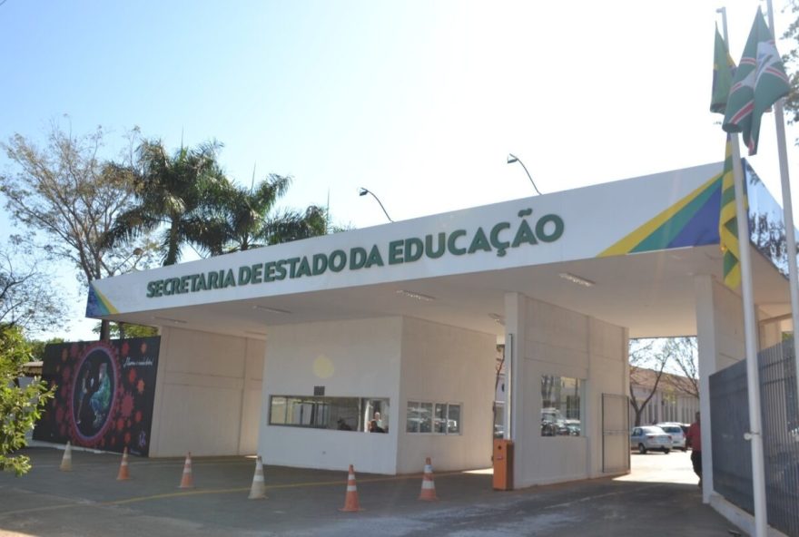 Secretaria da Educação publica no Diário Oficial desta sexta-feira lista dos professores que serão nomeados. (Foto: Divulgação)