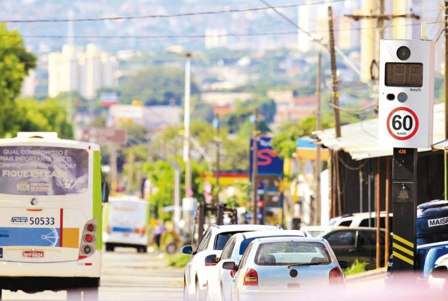 Prefeitura de Goiânia lança nesta segunda- feira (6/5) a Campanha Maio Amarelo 2024, com o tema “Paz no trânsito começa por você”. Nesta primeira semana a pasta irá abordar o tema sobre excesso de velocidade, que está em primeiro lugar no ranking das infrações mais cometidas pelos usuários da via pública. (Foto: Mobilidade)