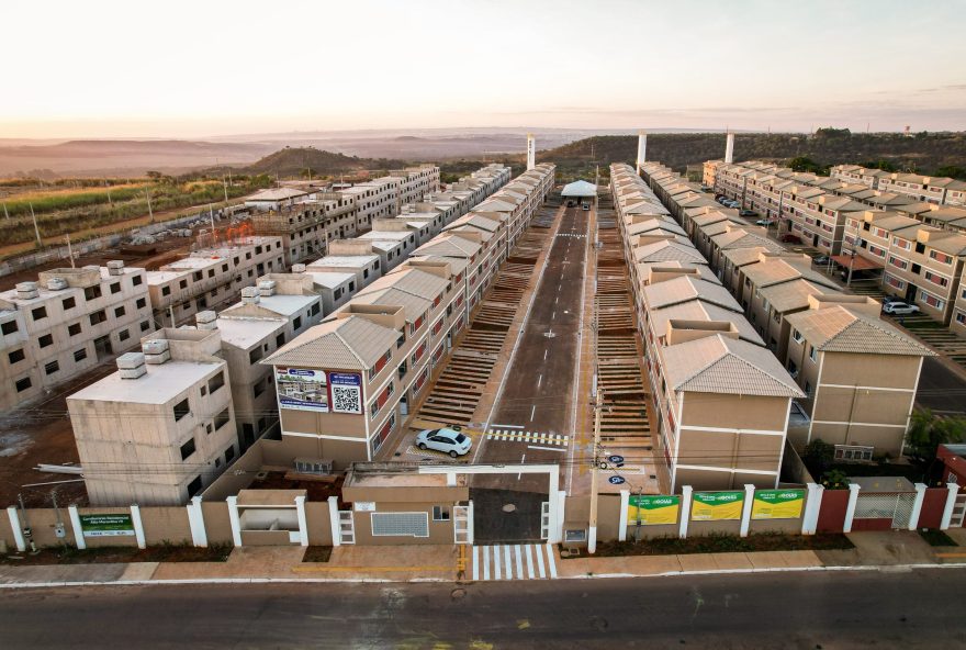 Em Valparaíso de Goiás, 400 apartamentos foram construídos no Varandas Residencial Prime e entregues em evento neste sábado (18/05), (Fotos: Otacílio Queiroz)