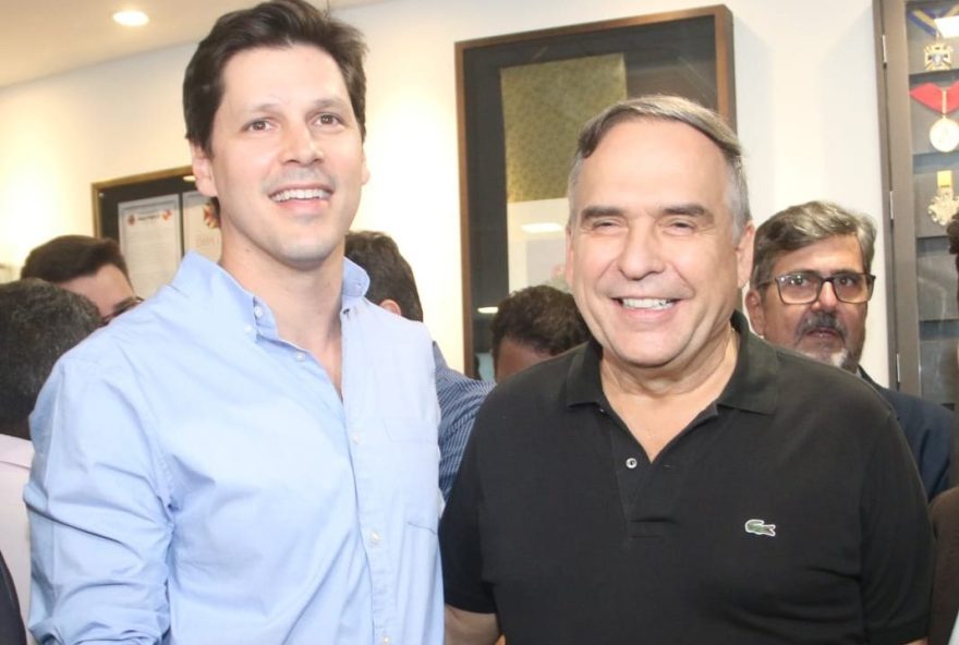 À esquerda, o vice-governador de Goiás, Daniel Vilela, que também preside o MDB no estado; à direita, o pré-candidato a prefeito de Goiânia, Sandro Mabel. (Foto: Jota Eurípedes)