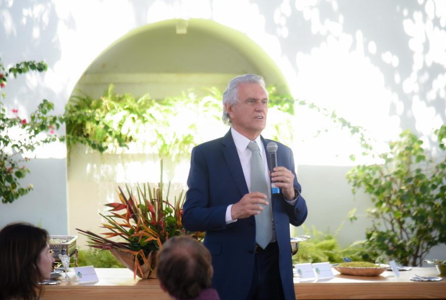 Governador Ronaldo Caiado, acompanhado da primeira-dama Gracinha Caiado, durante visita a sedes dos órgãos do sistema de Justiça na cidade de Goiás. (Fotos: Hegon Corrêa e Romullo Carvalho)