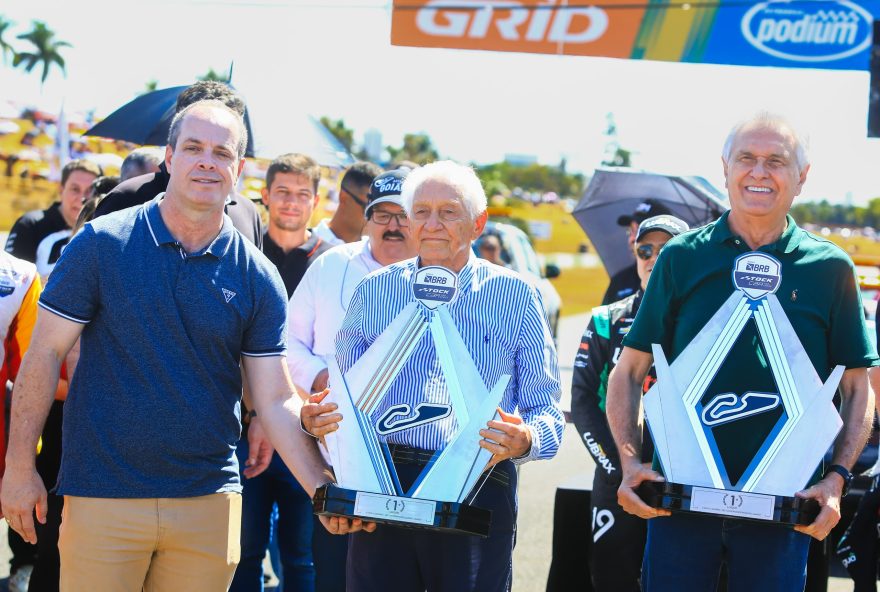 Ronaldo e Gracinha Caiado participam da comemoração aos 50 anos do Autódromo Internacional de Goiânia. (Fotos: Wesley Costa)