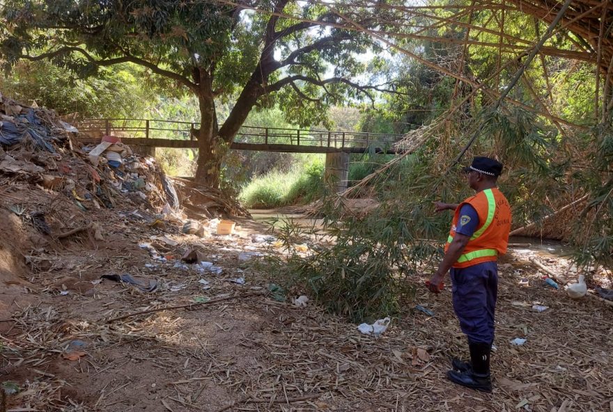 Defesa Civil de Goiânia reforça que a baixa umidade pode causar problemas respiratórios, irritação nos olhos, garganta e pele, além de aumentar o risco de incêndios florestais | Foto: Defesa Civil