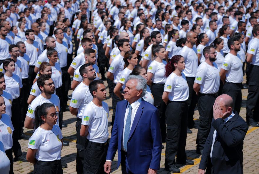 Governo de Goiás promove mais de 500 policiais civis como forma de valorizar a corporação. (Fotos: Secom)