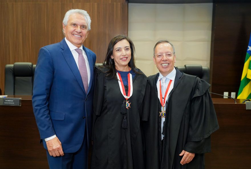 Tomaram posse como desembargadores, a juíza Sirlei Martins, e o juiz Fernando Montefusco. (Foto: Júnior Guimarães)