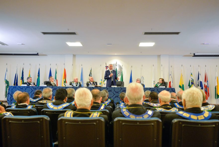 Ronaldo Caiado fala do papel dos mações durante evento: “Participam do dia a dia daquilo que o governo trata e sempre buscando parcerias”. (Fotos: Lucas Diener)