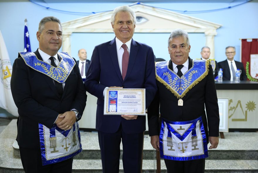 Ronaldo Caiado recebe homenagem da Grande Loja Maçônica do Estado de Goiás. (Fotos: Walter Folador)