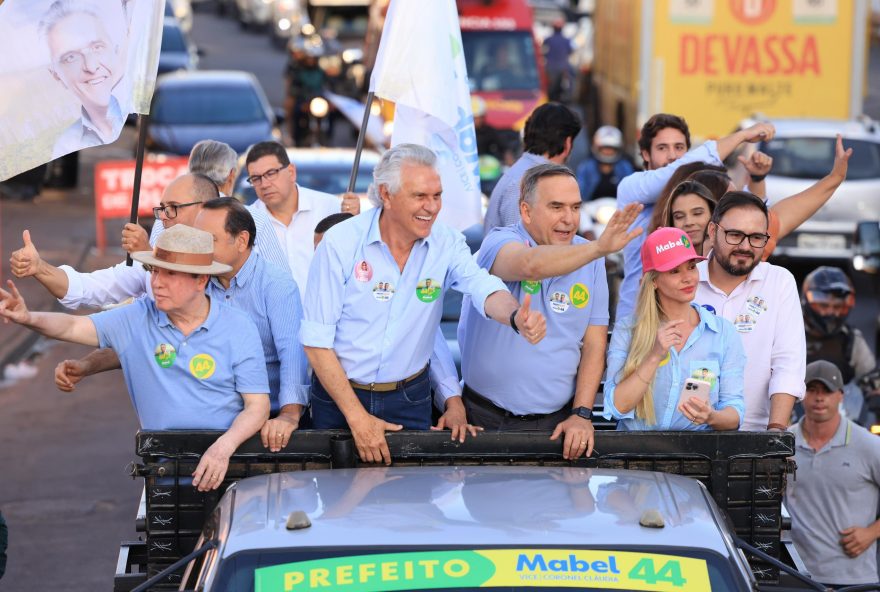 Ronaldo Caiado e Sandro Mabel percorreram em carreata principais ruas e avenidas da região Noroeste