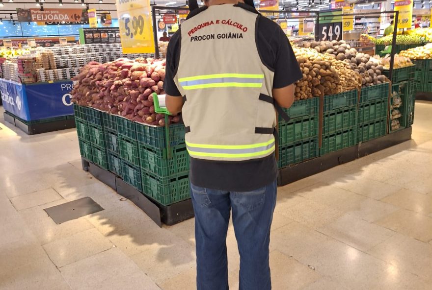 Preços de frutas e de verduras apresentam variação de 301% e 657%, respectivamente | Fotos: Procon