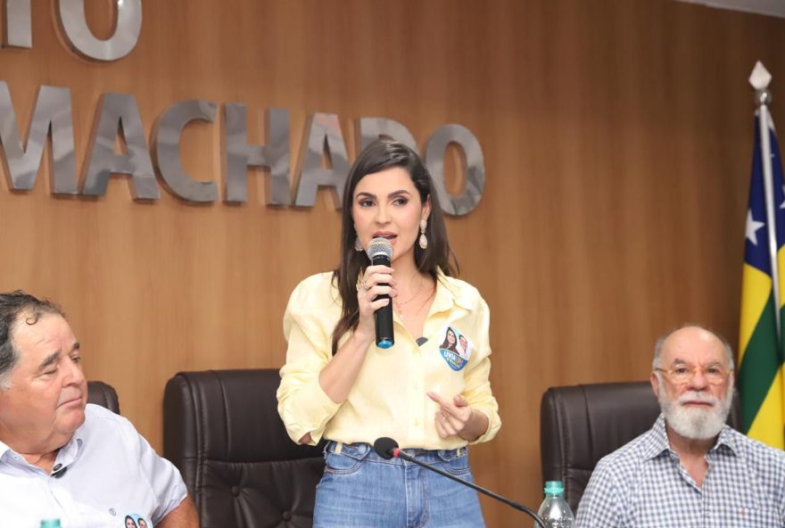 Lívia Lopes vai investir em mais estrutura de atendimento, mais médicos especialistas, medicamentos gratuitos, e mais facilidade e agilidade no agendamento de consultas e exames. (Foto: Reprodução)