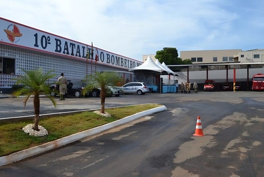 Sede em Catalão: equipe do 10º Batalhão Bombeiro Militar foi acionada prestar socorro. (Foto: Reprodução)