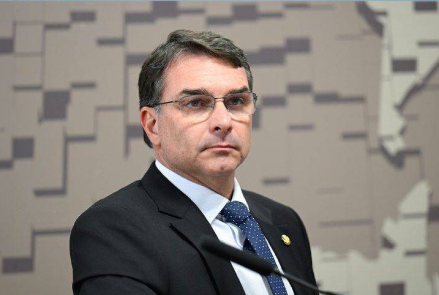 a-decisao-estrategica-de-flavio-bolsonaro-em-relacao-a-toffoli-e-o-caso-master a-decisao-estrategica-de-flavio-bolsonaro-em-relacao-a-toffoli-e-o-caso-master