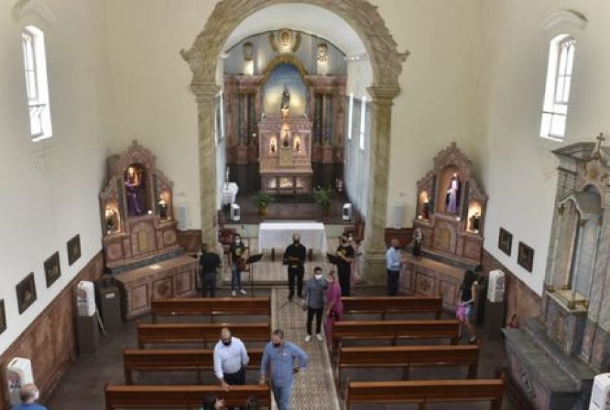 a-igreja-nossa-senhora-do-rosario-volta-a-receber-visitas-guiadas--onze-servidores-foram-capacitados-para-recepcionar-o-publico-visitante-408027