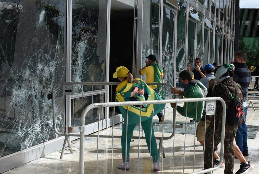 a-indefinicao-sobre-a-plataforma-dos-candidatos-de-direita a-indefinicao-sobre-a-plataforma-dos-candidatos-de-direita