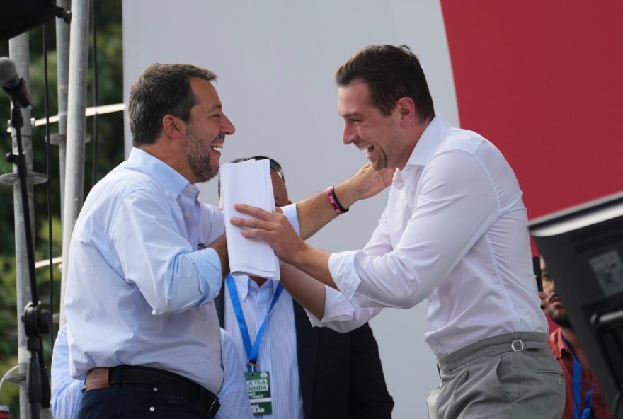 a-ligue-italienne-celebre-charlie-kirk-et-les-patriotes-lors-de-sa-fete-annuelle