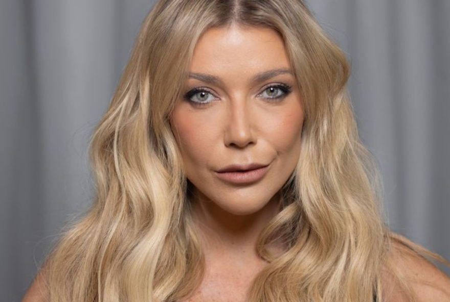 a-queda-de-luiza-possi3A-da-musa-desconstruida-a-tia-do-zap