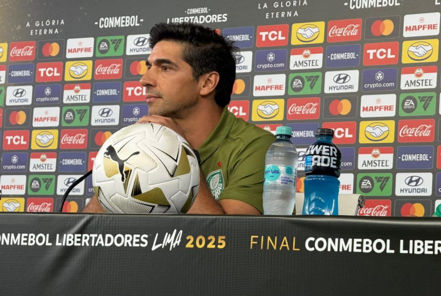 abel-ferreira-cogita-surpresa-tatica-no-palmeiras-para-final-da-libertadores