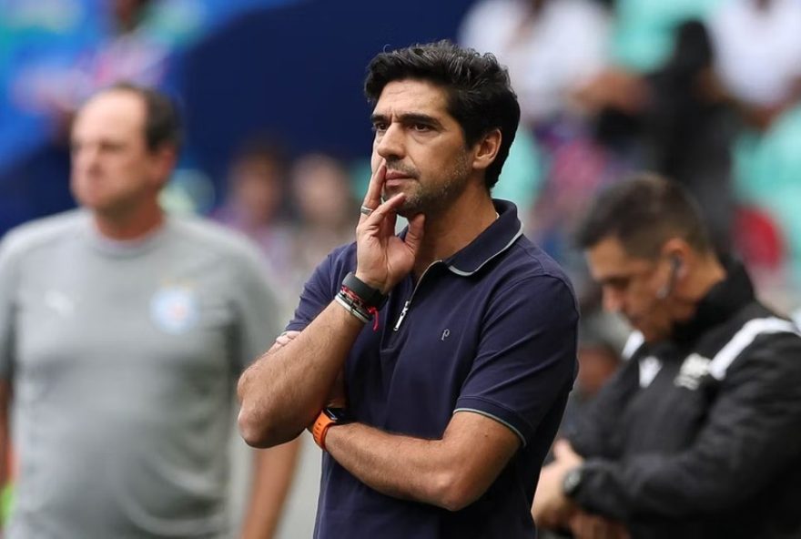 abel-ferreira-critica-gramado-da-fonte-nova-em-derrota-do-palmeiras3A-impacto-nas-condicoes-de-jogo-e-promessa-de-reclamacao-a-cbf