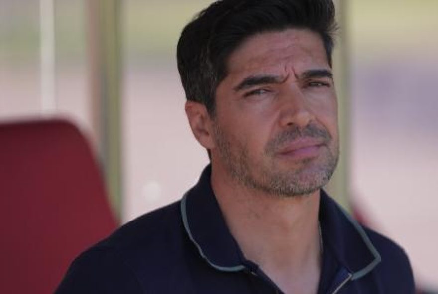 abel-ferreira-defende-lance-polemico-e-destaca-vitoria-do-palmeiras-sobre-o-sao-paulo