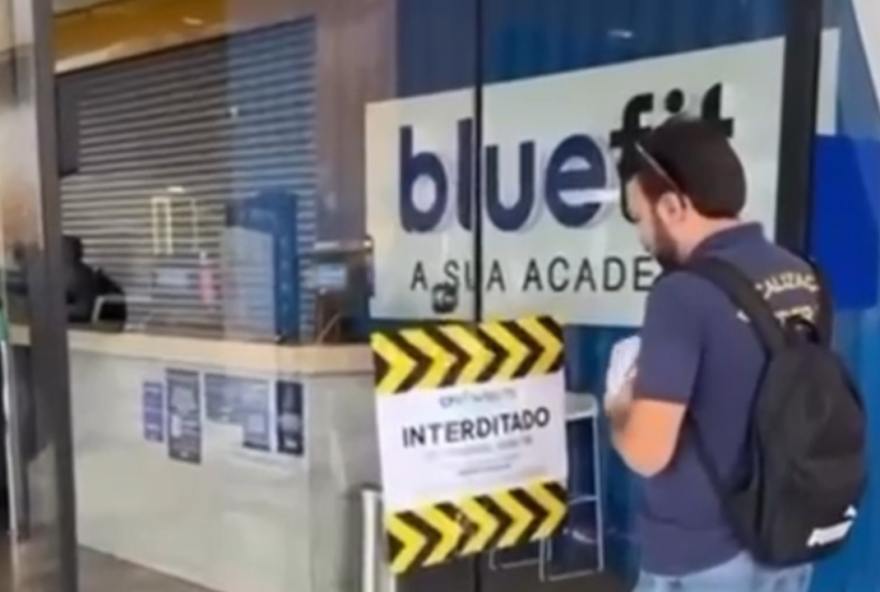 academia-blue-fit-e-interditada-em-goiania-apos-fiscalizacao3B-assista-ao-video