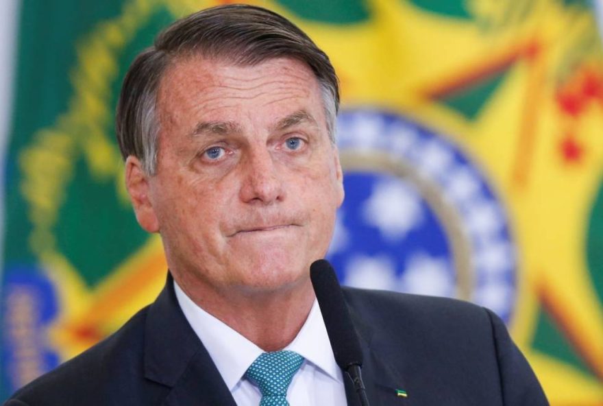 academicos-de-niteroi-destaca-carro-alegorico-com-tema-polemico-envolvendo-bolsonaro academicos-de-niteroi-destaca-carro-alegorico-com-tema-polemico-envolvendo-bolsonaro