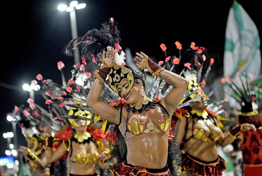 academicos-de-santa-cruz-vence-serie-prata-e-retorna-a-sapucai-em-2027 academicos-de-santa-cruz-vence-serie-prata-e-retorna-a-sapucai-em-2027