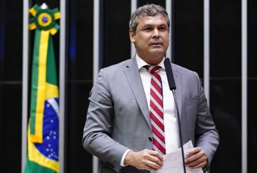 acao-no-tse-mira-flavio-bolsonaro-e-ex-ministro-por-suposta-campanha-antecipada acao-no-tse-mira-flavio-bolsonaro-e-ex-ministro-por-suposta-campanha-antecipada