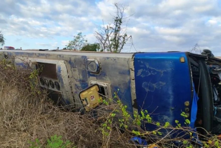 acidente-de-onibus-em-paraipaba3A-turismo-em-alerta-para-seguranca-em-jericoacoara acidente-de-onibus-em-paraipaba3A-turismo-em-alerta-para-seguranca-em-jericoacoara