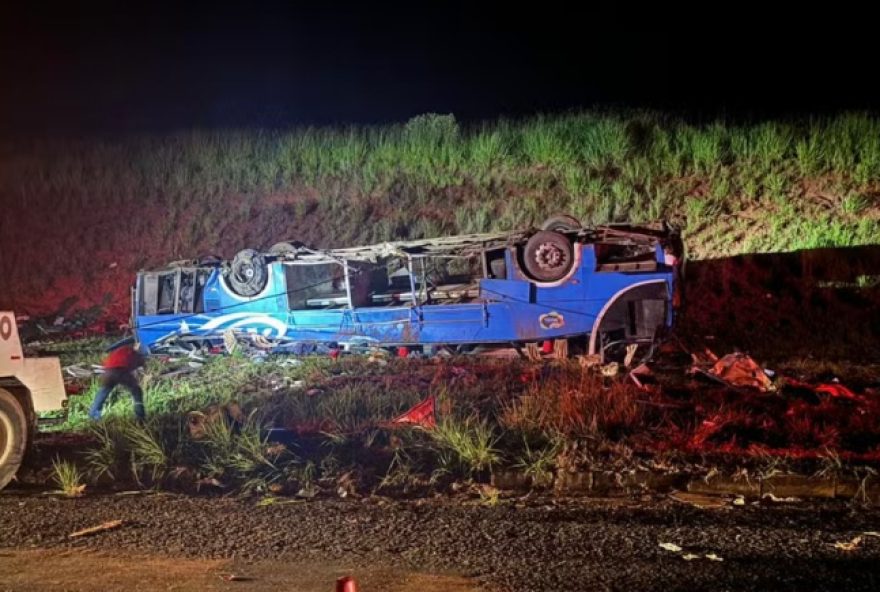 acidente-em-sp-com-onibus-irregular-que-levava-maranhenses-deixa-mortos-e-feridos acidente-em-sp-com-onibus-irregular-que-levava-maranhenses-deixa-mortos-e-feridos