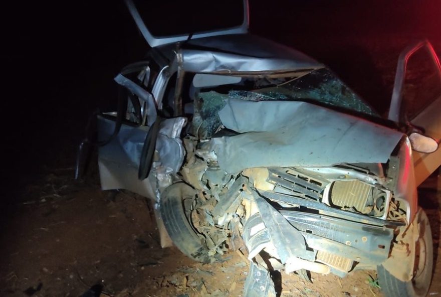 acidente-fatal-em-mg3A-passageira-morre-e-familia-fica-ferida-em-colisao